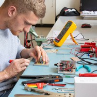 Perfekte Kombiinstrument-Reparaturen der BMW-Baureihen E23, E24, E28 + E30.